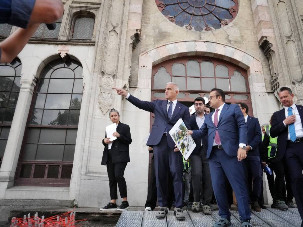 Otel yada AVM iddialarına son nokta! Sirkeci Garı ile ilgili Bakan Ersoy’dan net açıklama