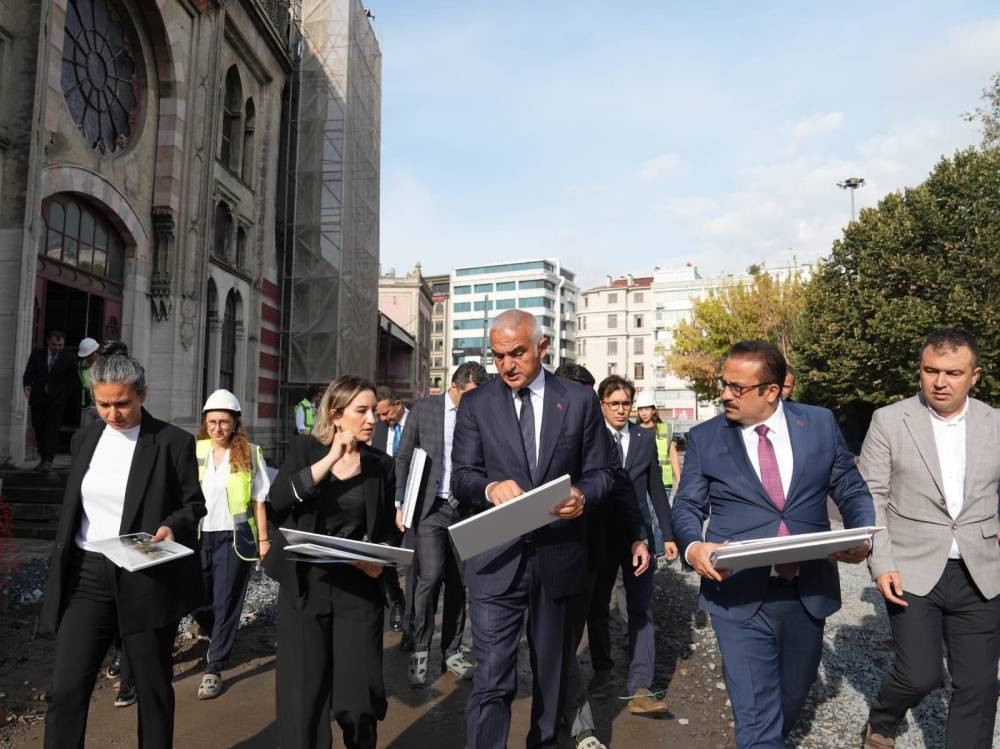 Otel yada AVM iddialarına son nokta! Sirkeci Garı ile ilgili Bakan Ersoy’dan net açıklama