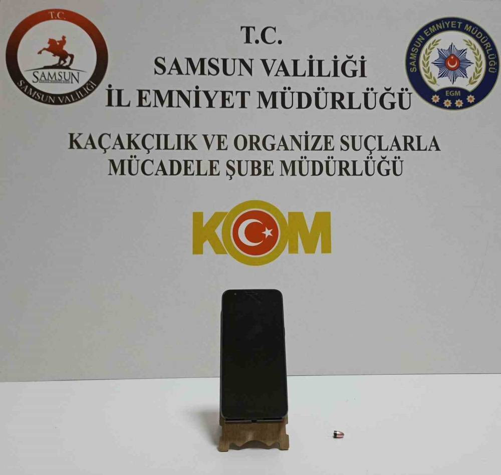 Sınava girecekti!  Kopya düzeneği polisin gözünden kaçmadı