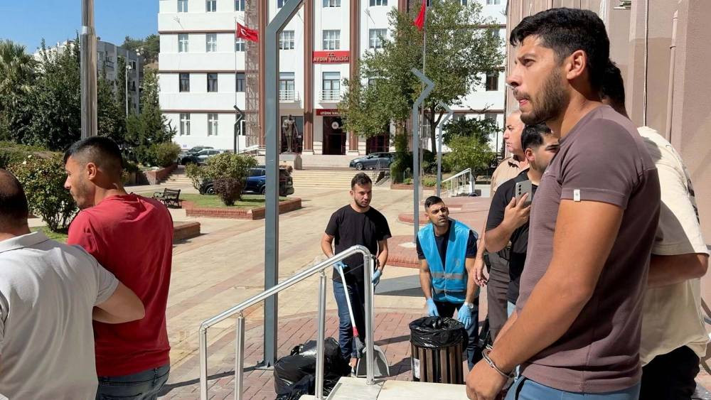 Terk edilen yurttan hırsızlık şoku! 3 kardeş polisin tuzağına düştü