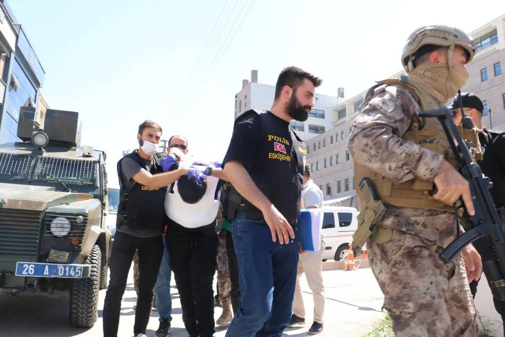 Eskişehir'de hücum yeleği giydi, 5 kişiyi yaraladı! Mahkeme kararını açıkladı: Ömrünün geri kalan kısmını cezaevine geçirecek