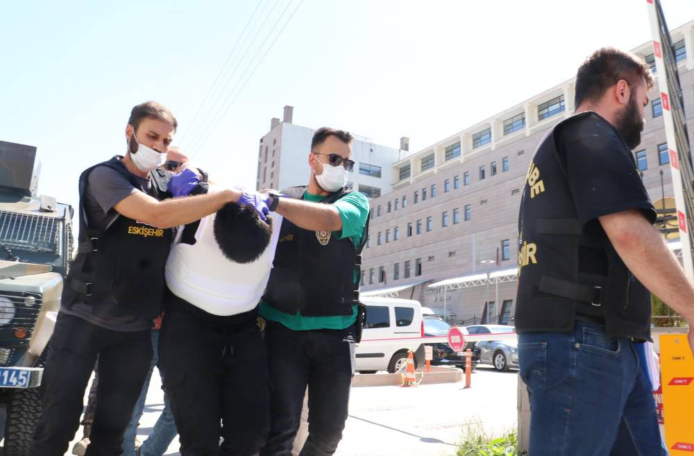 Eskişehir'de hücum yeleği giydi, 5 kişiyi yaraladı! Mahkeme kararını açıkladı: Ömrünün geri kalan kısmını cezaevine geçirecek