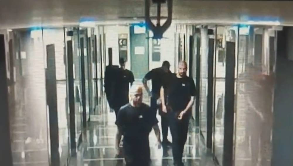 İstanbul'da rezidansta nefes kesen operasyon! Gitar kılıfından kalaşnikof çıktı