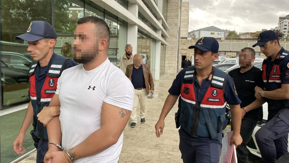 Annesinin gönlünü çalan adamı ormanlık alana kaçırdılar!