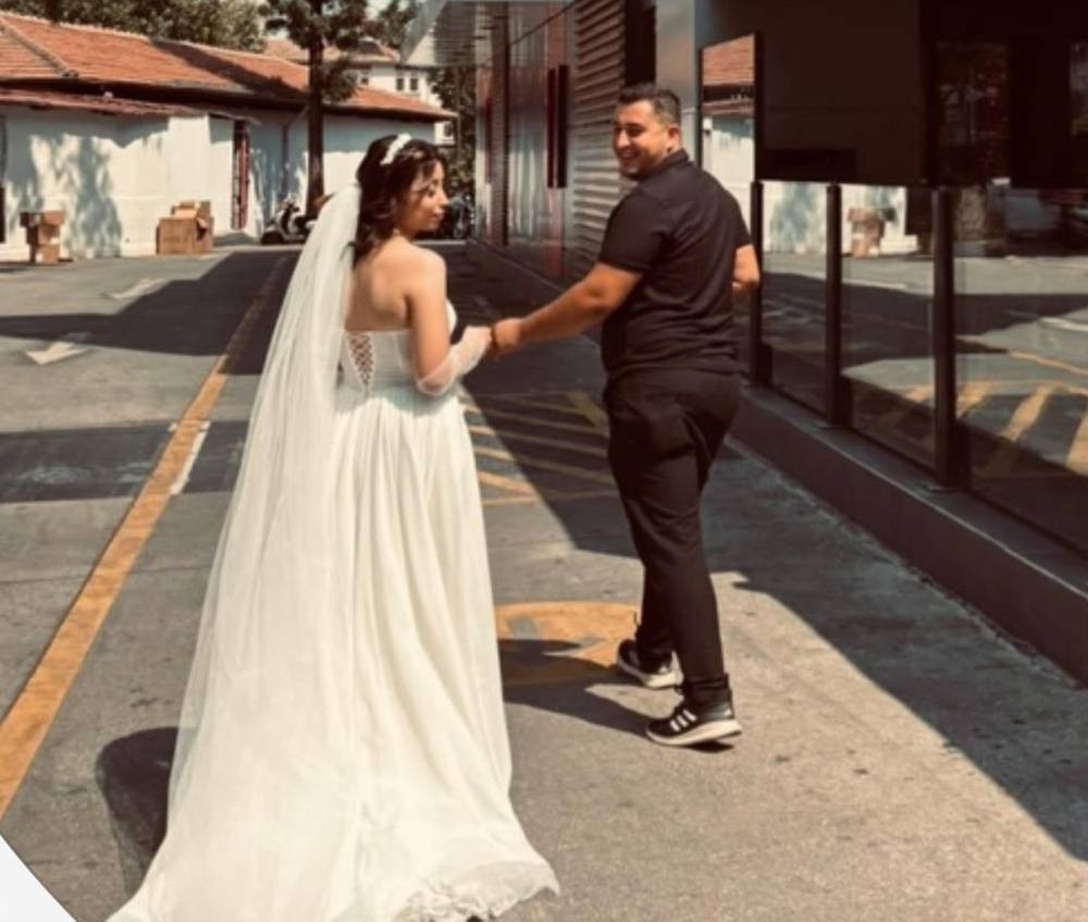 Akşam yemeği kabusa döndü! Yorgun mermi Ebru’ya isabet etti