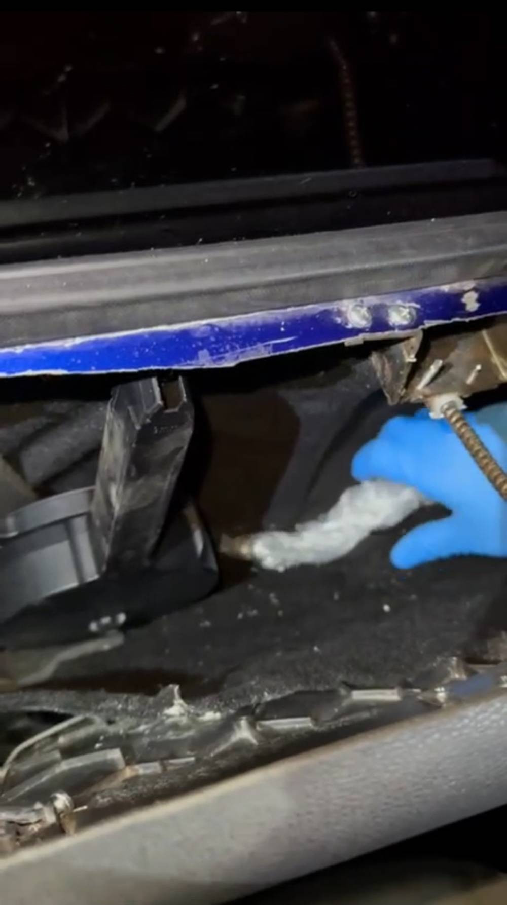 Düzenek bile kurtaramadı! Kokainle kalanikof mermileri bulundu