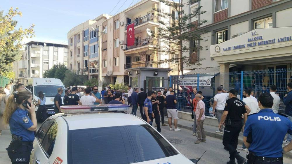 Polis memuru şehit oldu! İzmir’de karakola saldırı olayında üzücü haber