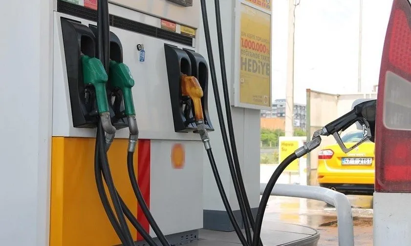 0x0-benzin-mazot-fiyati-son-dakika-31-mayis-2023-akaryakit-fiyatlari-benzin-fiyati-ve-mazot-fiyati-ne-kadar-kac-tl-1685511674159.webp