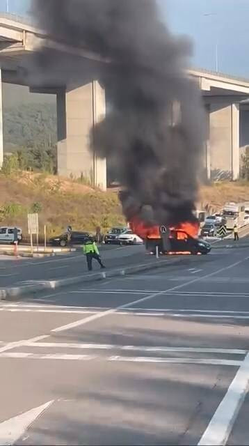 Kafa kafaya çarpıştılar! Alev alev yandılar: Pendik’te korku dolu anlar