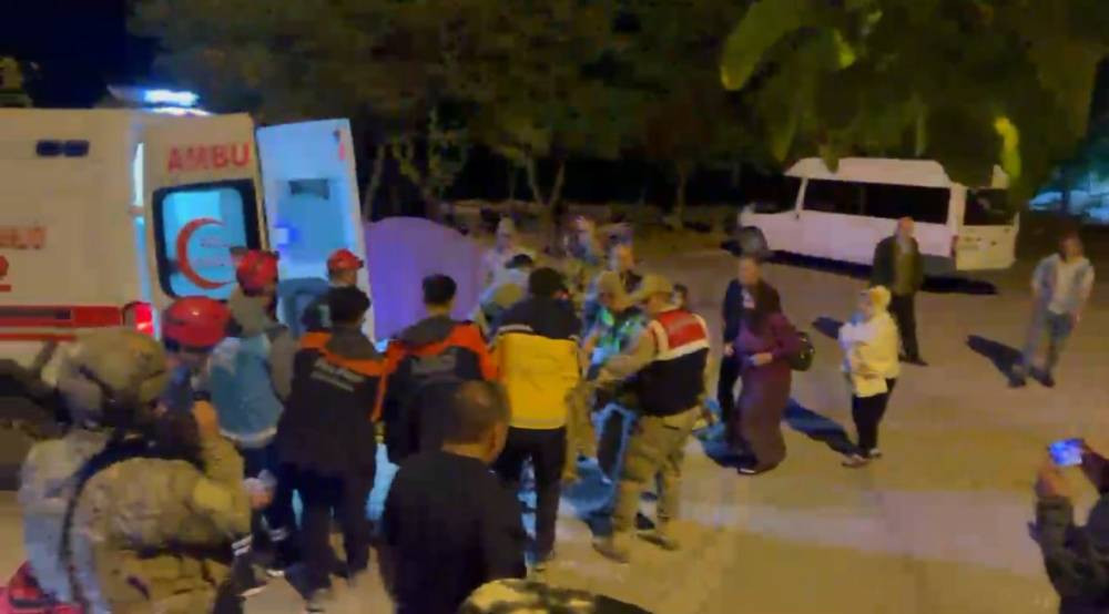 Kutsal dağda kayalıklardan düştü! Ekipler kadını kurtarmak için seferber oldu