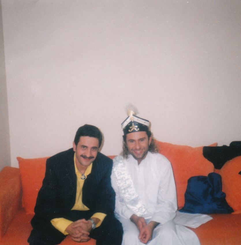 yesilcam-efsanesi-metin-akpinarin-gizli-oglu-mu-var-kizi-duygu-nebioglunun-iddiasi-ortaligi-karistirdi-yenicag-9.jpg