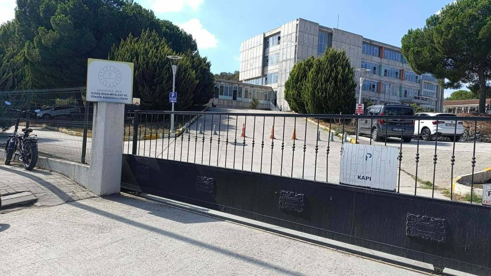 Biga’da okulda şiddet! Müdür ve yardımcıları açığa alındı