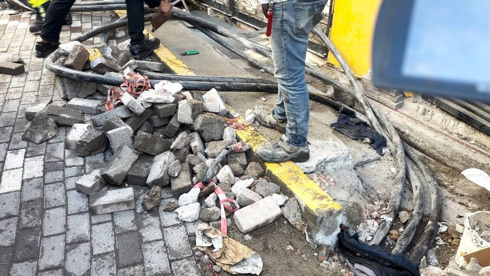 Yüksek gerilim felaketi! İşçi biranda yere yığıldı