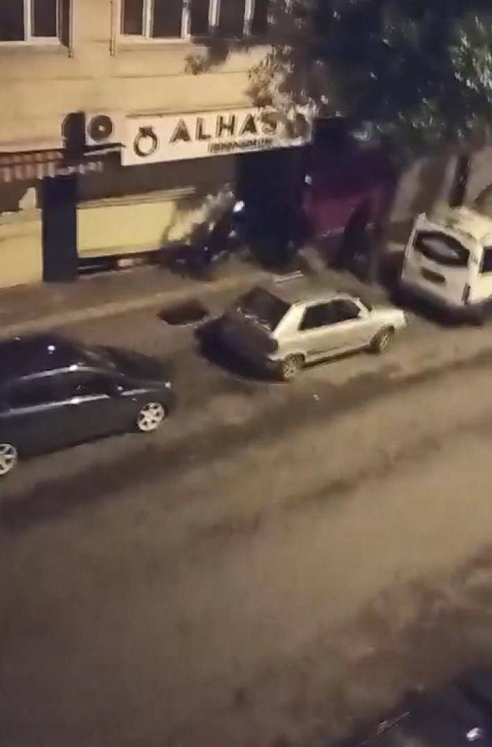 Bahçelievler’de film gibi soygun! Kuyumcunun kepenklerini kırdılar: 3 kilo altını alıp gittiler