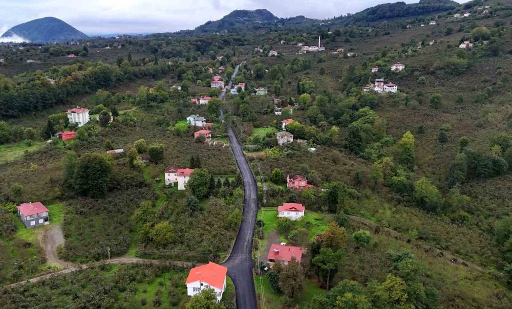 Ordu’da sıcak asfalt seferberliği: 9 mahallenin ulaşımı rahatladı!