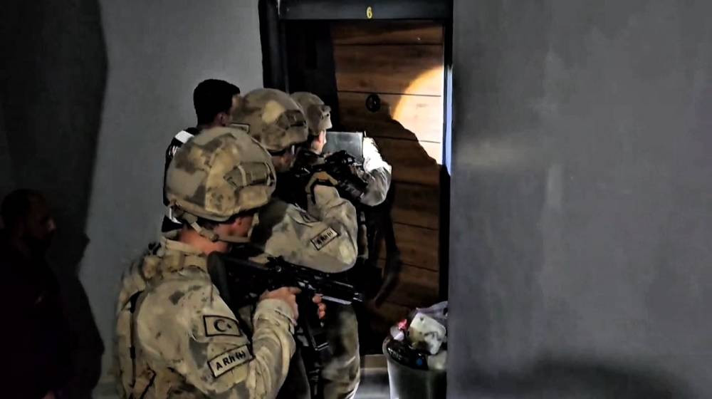 Batman’da 5 kişilik bahis çetesi çökertildi