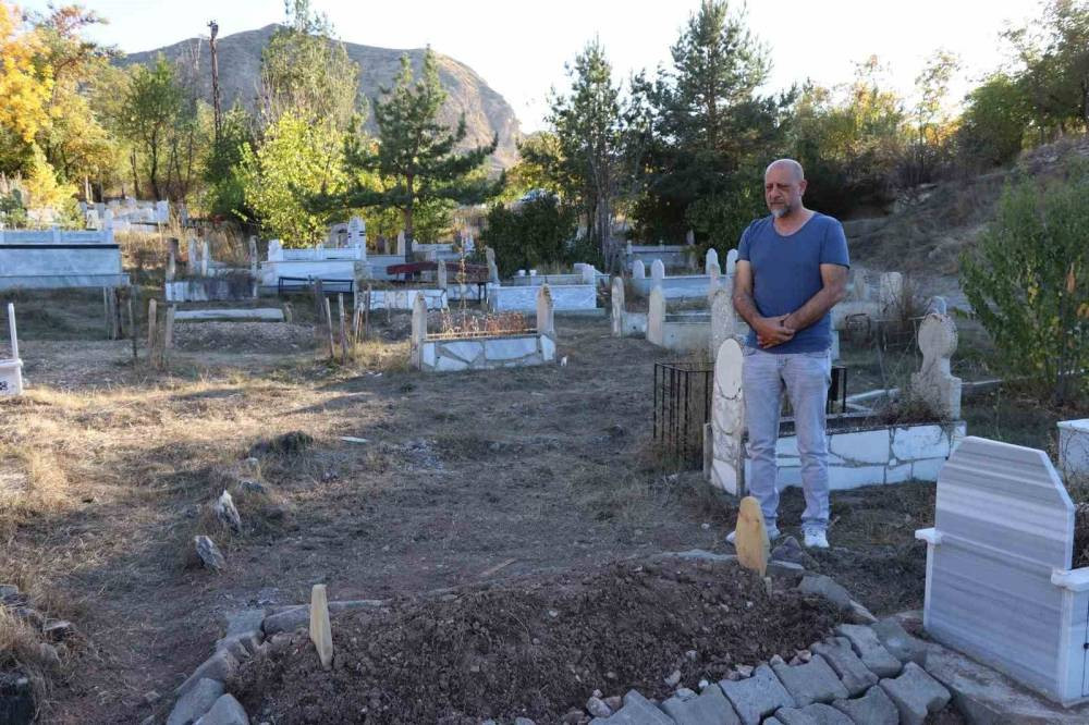 Defin işlemi sonrasında kabusu yaşadılar!  Noter memuru söyleyince yıkıldılar