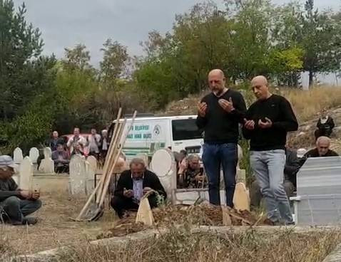 Defin işlemi sonrasında kabusu yaşadılar!  Noter memuru söyleyince yıkıldılar