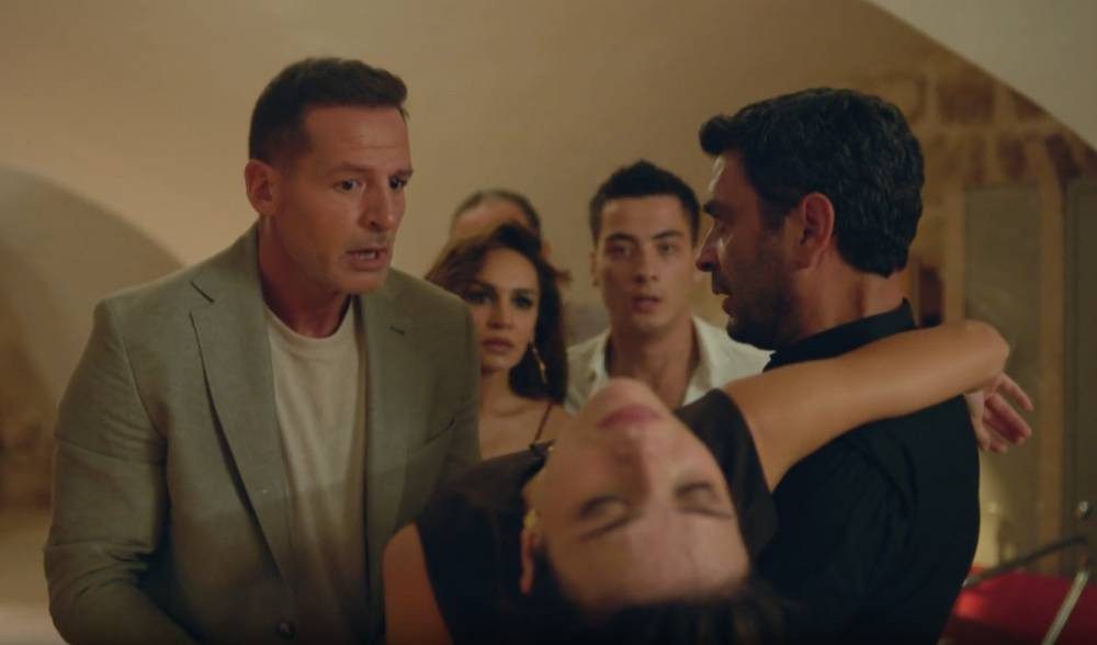 Uzak Şehir sezon rekorunu tazeledi