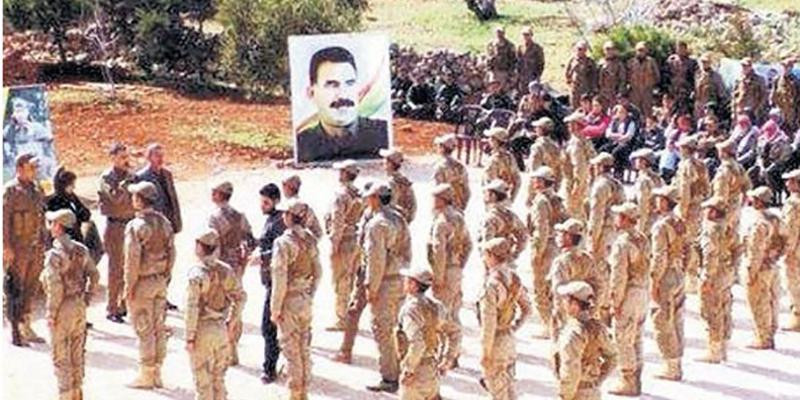 ABD üniformalı, Öcalan posterli yemin töreni - Resim : 1