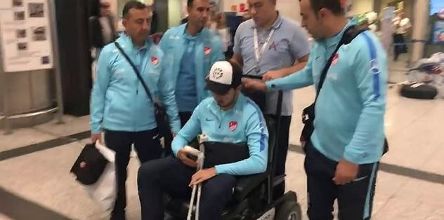 Ozan Tufan’da yırtık şüphesi - Resim : 1