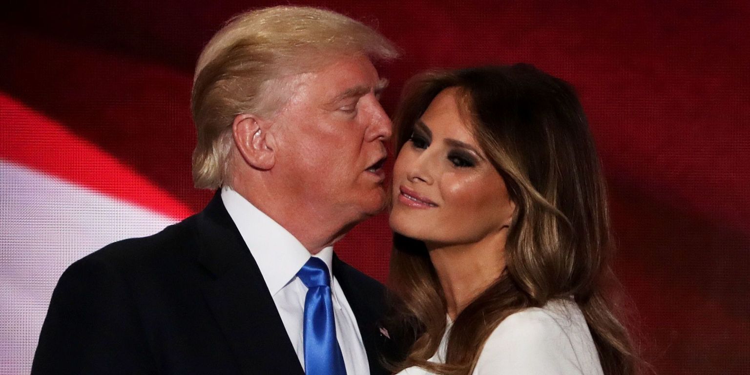 melania-just-rejected-donald-trumps-hand-again-so-he-grabbed-her-butt-instead-1.jpg