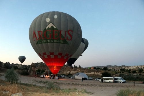 sicak-hava-balonlari-159-gun-sonra-kapadokya-semalarinda-4257-dhaphoto11.jpg