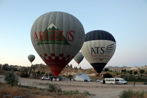 sicak-hava-balonlari-159-gun-sonra-kapadokya-semalarinda-4257-dhaphoto12.jpg